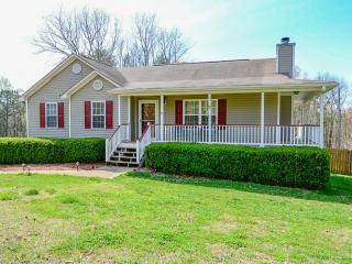 290 Beaver Ridge Rd, Big Canoe, GA 30143-6033