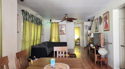 91-1012D Kanehoalani St, Kapolei, HI 96707-2718