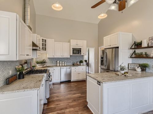 512 Meadow Station Cir, Parker CO  80138-4450 exterior