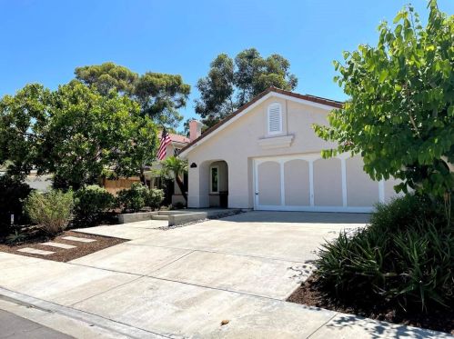 7910 Calle Posada, Carlsbad, CA 92009-9304