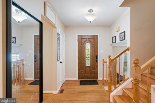 7797 Newington Woods Dr, Springfield VA  22153-2234 exterior