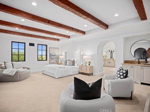 47 Echo Gln, Irvine CA  92603-0421 exterior