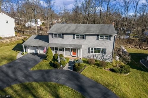 10 Sandy Ln, Dover, NJ 07869-4732