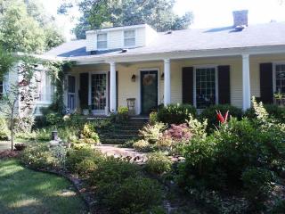 2301 Sleepy Hollow Ln, Memphis, TN 38138-4819