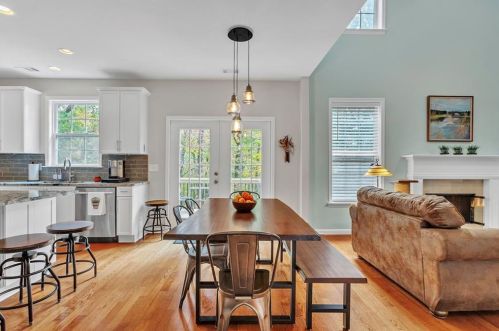 1033 Alexander Run Pass, Buford GA  30518-5560 exterior