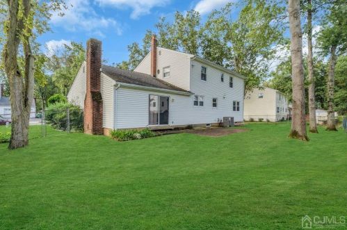 41 Meredith Rd, Piscataway NJ  08854-5419 exterior