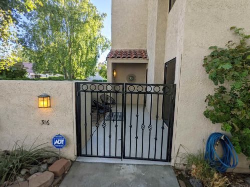 316 Forest Hills Dr, Rancho Mirage, CA 92270-1447