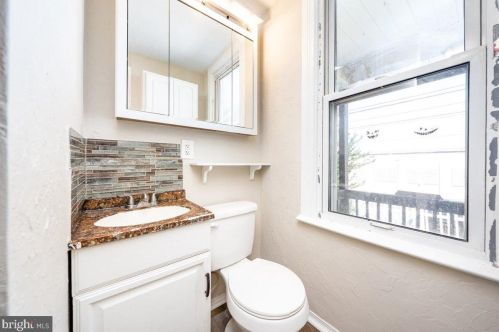 1722 King St, York PA  17404-5619 exterior