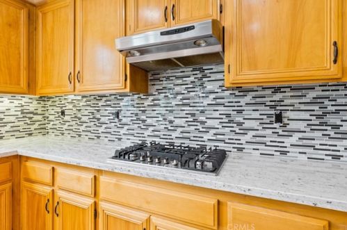 4222 Pondhill Ct, Riverside CA  92505-3464 exterior