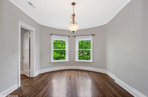 2245 Sawyer Ave, Chicago, IL 60647-2709