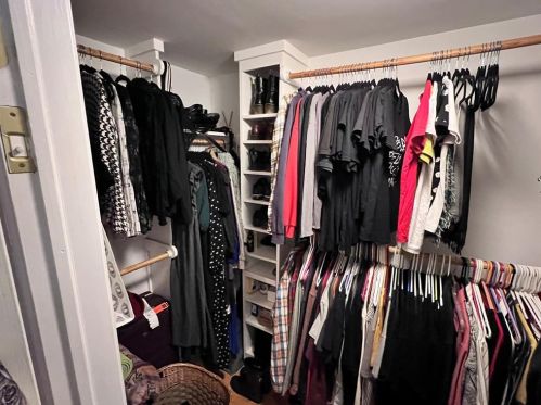 1102 Castile Rd, Austin TX  78733-2518 exterior