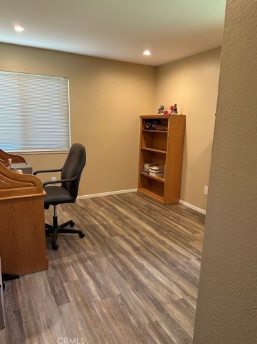 5610 Falling Leaf Ln, Riverside CA  92509-7308 exterior