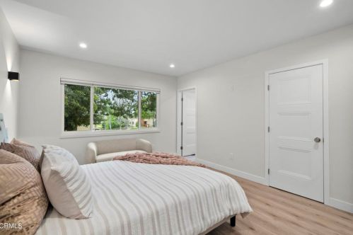 3579 Pontiac St, Glendale CA  91214-1822 exterior