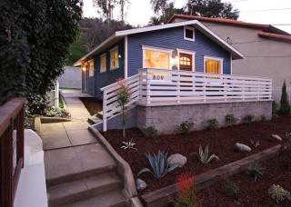 809 Annan Ter, Los Angeles, CA 90042-1219