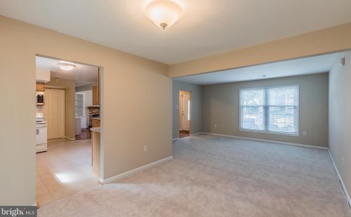 7224 Bona Vista Ct, Springfield VA  22150-3040 exterior