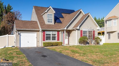 155 Sunset Dr, Mount Royal, NJ 08061-1047