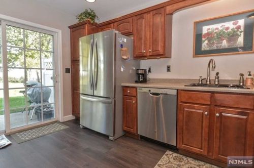 59 Magnolia Way, Paterson NJ  07508-3114 exterior