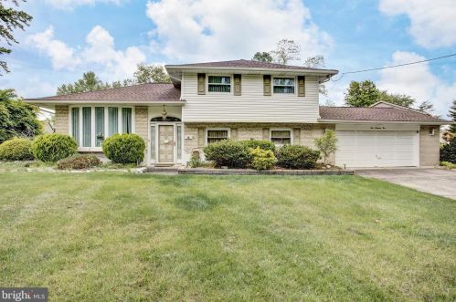 105 Sherbrook Blvd, Somerdale, NJ 08083-2629