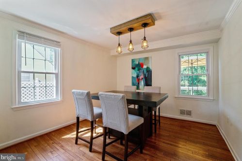 9914 Capitol View Ave, Silver Spring MD 20910-1033 exterior