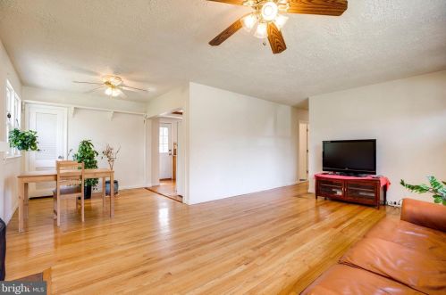 7321 Lamar Dr, Springfield VA  exterior