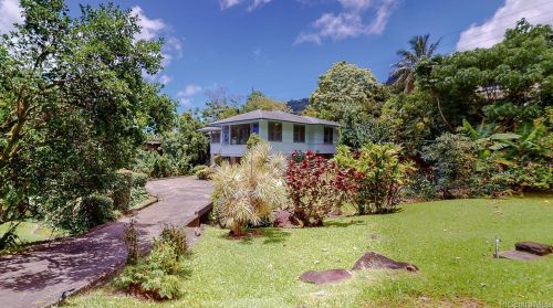3680 Alani Dr, Honolulu HI  96822-1404 exterior