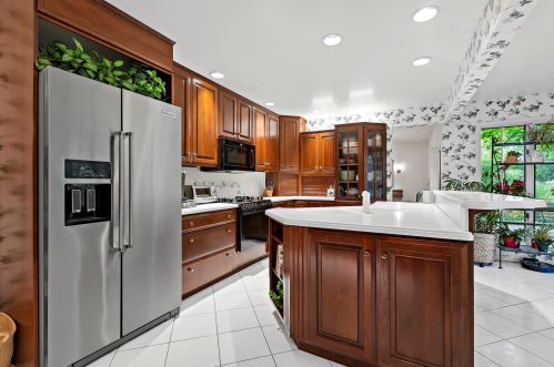 1219 Norman Ln, Bannockburn IL  60015-3115 exterior