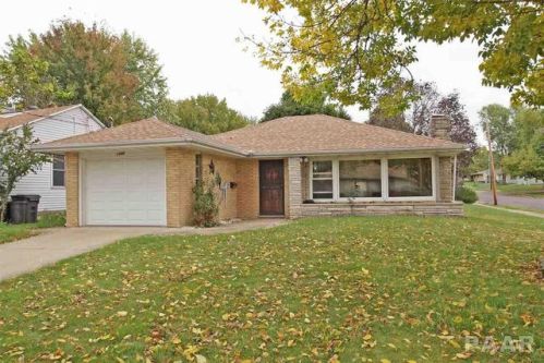 1500 Terrace Blvd, Pekin, IL 61554-2146