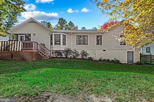 6415 Royal Oaks Dr, Fredericksburg, VA 22407-6349