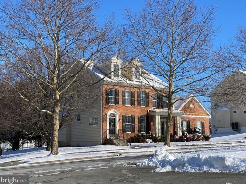 252 Prospect Hill Blvd, Charles Town WV  25414-5082 exterior