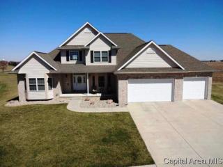 802 Elk Crest Ct, Chatham, IL 62629-8811