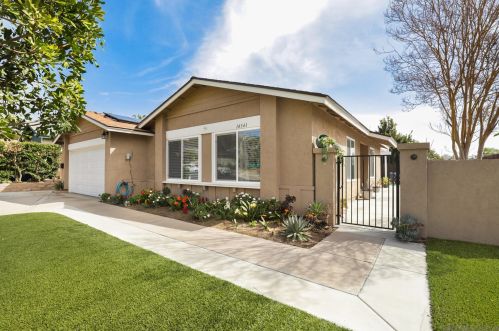 14541 Dehia St, Poway, CA 92064-5005