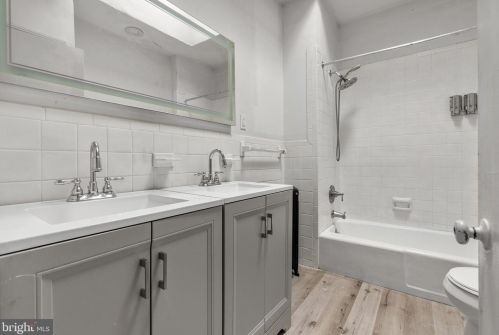 5707 12th St, Philadelphia PA  19141-4110 exterior