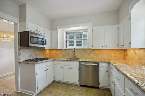 44 Courter Ave, Maplewood NJ  07040-2715 exterior