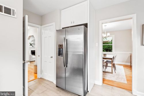 305 Melbourne Ave, Silver Spring MD 20901-2818 exterior