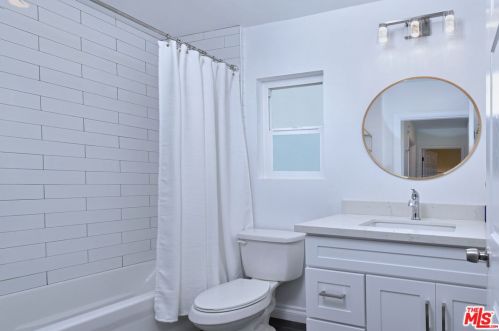 15220 Morrison St, Van Nuys CA  91403-1503 exterior