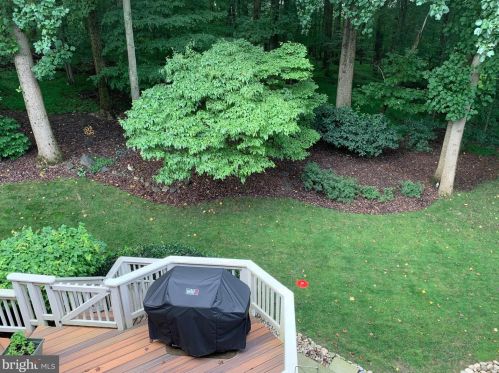 704 Pebble Bch Dr, Silver Spring MD 20904-3576 exterior