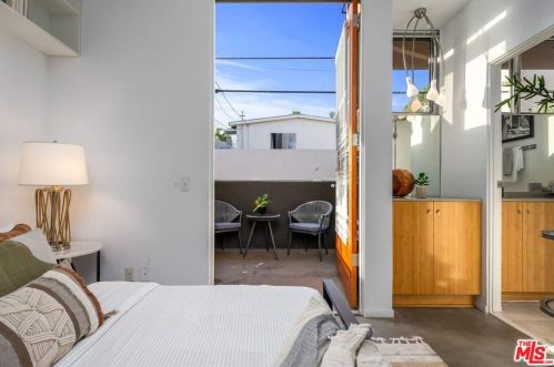 1319 Harvard St, Santa Monica CA  90404-2436 exterior
