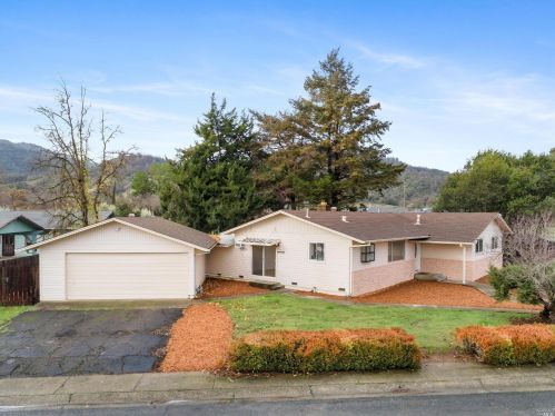 401 Lovers Ln, Ukiah CA  95482-3101 exterior