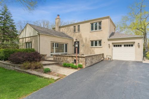 8716 Washington Ave, Brookfield, IL 60513-1424
