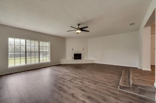 6772 Mike Dr, Fort Worth TX  76180-8522 exterior