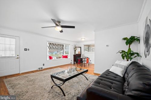 236 Memorial Ave, Haddonfield NJ 08033-2952 exterior