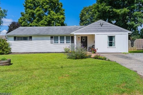 421 Willow Grove St, Hackettstown NJ  07840-1855 exterior