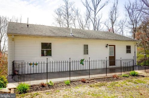 25 Ash Tree Ln, Washington, VA 22747-2117