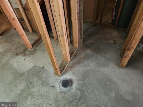 12420 Loft Ln, Silver Spring MD 20904-6603 exterior