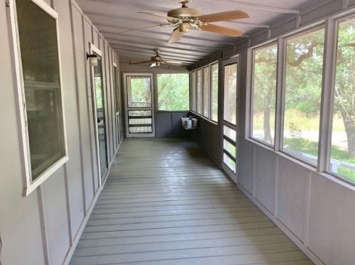 5 Crestline Ct, Nocona, TX 76255-9379