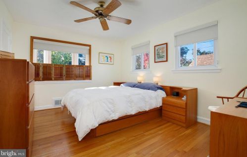 2303 Darrow St, Silver Spring MD 20902-4918 exterior