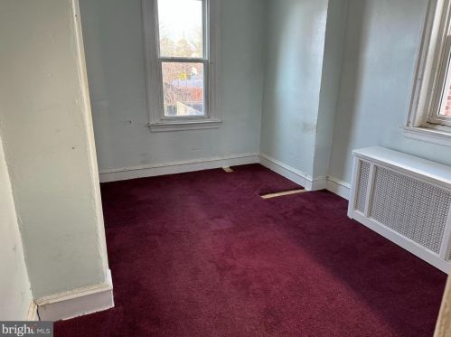 5526 American St, Philadelphia PA  19120-2827 exterior