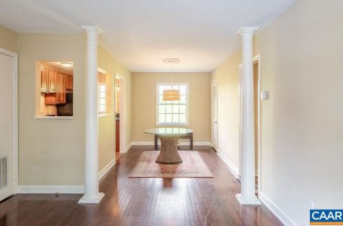 2404 Barracks Ct, Charlottesville, VA 22901-2248