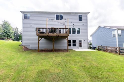 105 Greenbrier Way, Holly Springs GA  30114-5743 exterior
