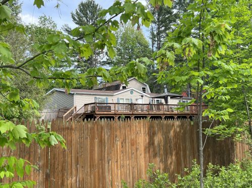 32 Lakeshore Dr, Belgrade, ME 04917-4360
